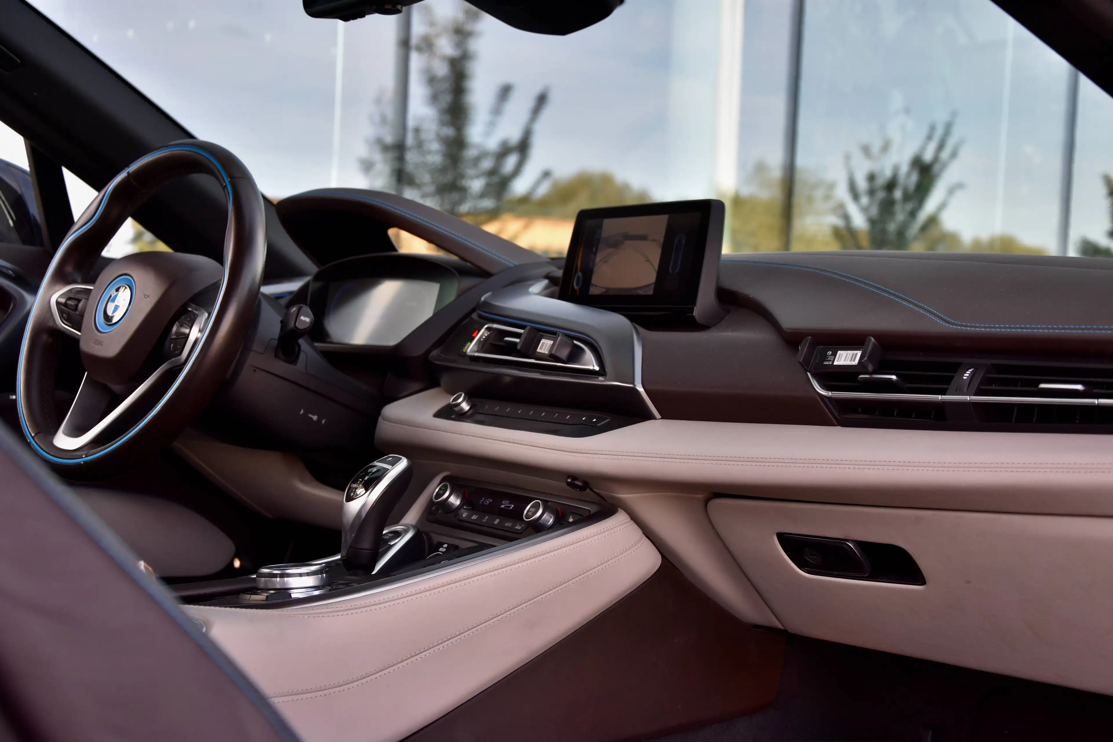 BMW i8 i8 11.6 kWh PHEV **COUPE** 60 000KM — photo 11