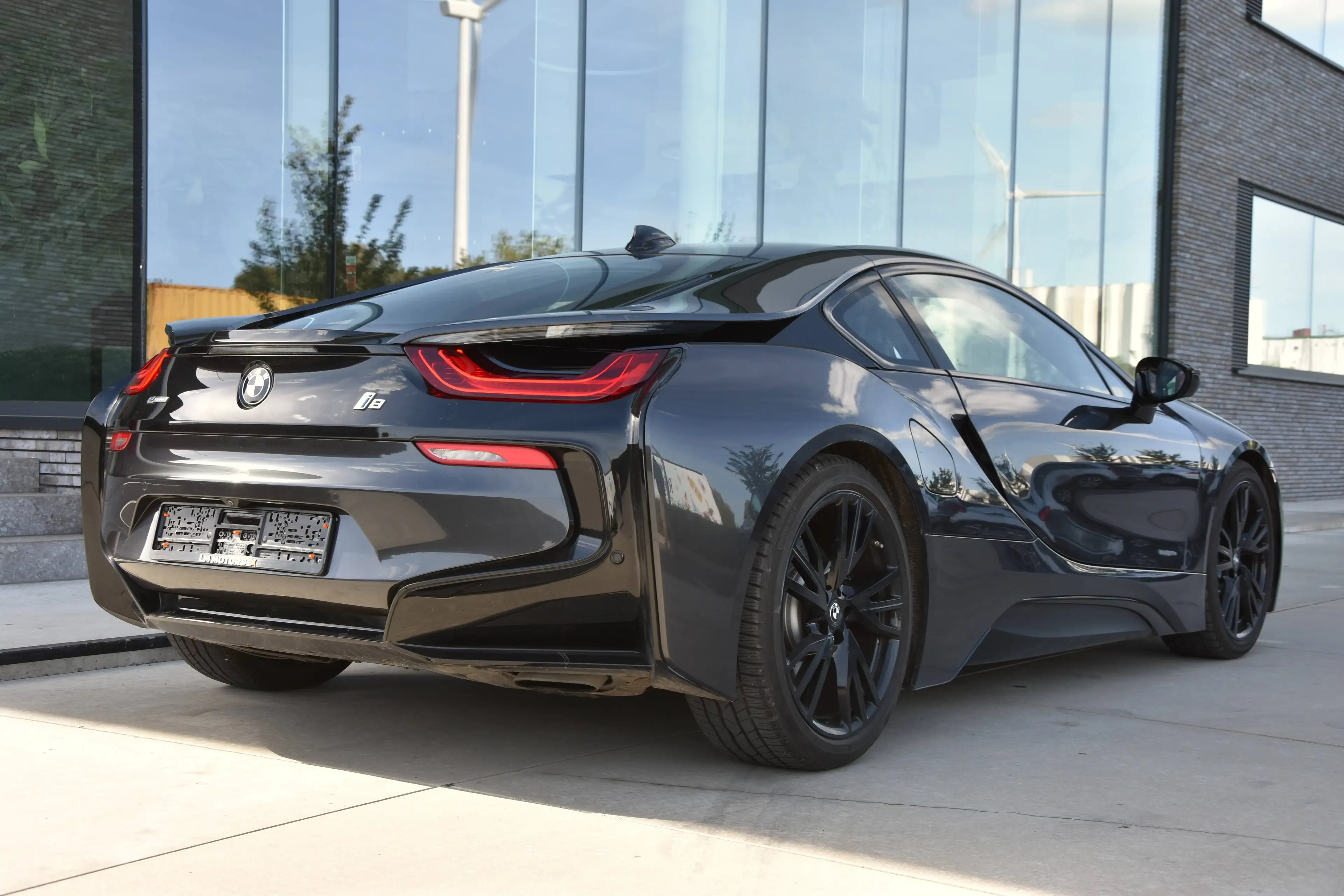 BMW i8 i8 11.6 kWh PHEV **COUPE** 60 000KM — photo 12