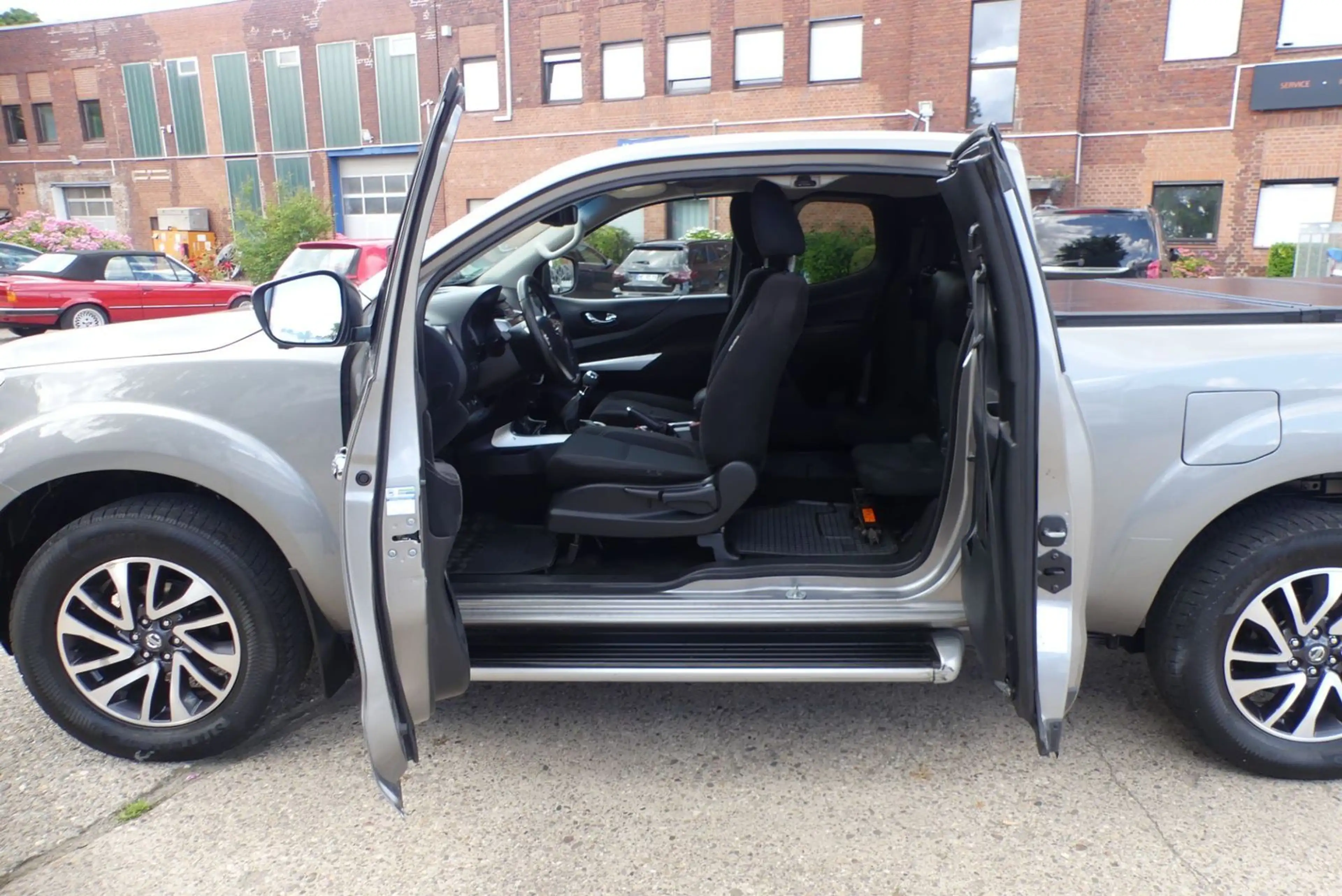 Nissan Navara King Cab 4x4*360°Navi*Temp*Klima*AHK(3,5t — photo 14