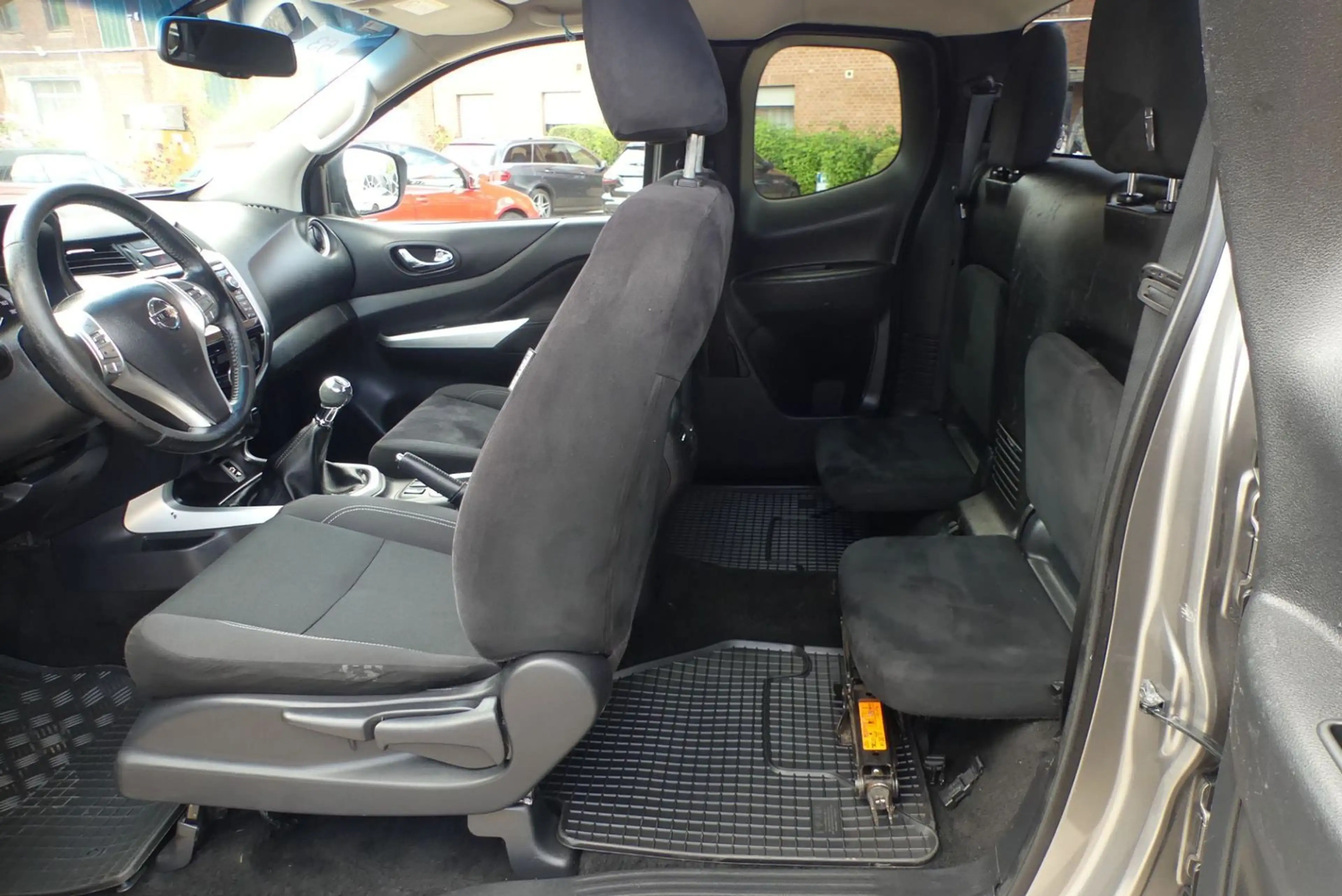 Nissan Navara King Cab 4x4*360°Navi*Temp*Klima*AHK(3,5t — photo 12