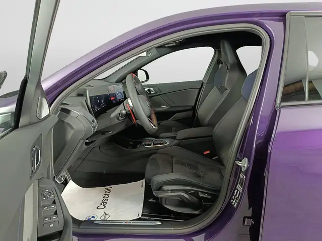 BMW 1 Series view 8