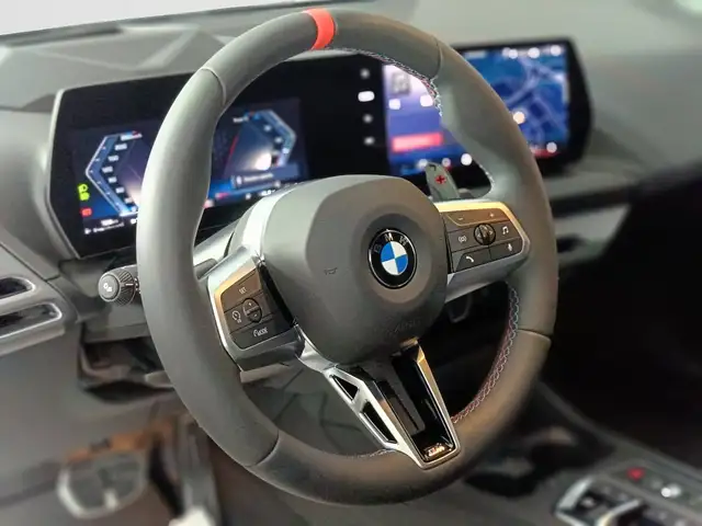 BMW 1 Series view 15