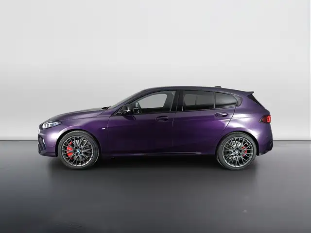 BMW 1 Series view 6