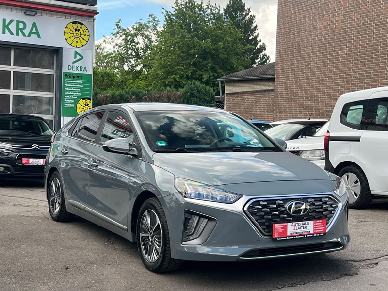 Hyundai IONIQ Premium Plug-In Hybrid*Schiebedach* — photo 5