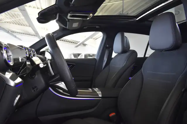 Mercedes-Benz GLC 200 view 7