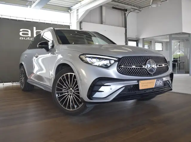 Mercedes-Benz GLC 200 view 6