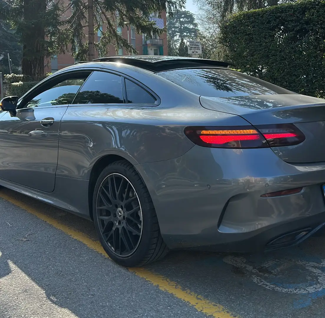 Mercedes-Benz E 220 premium plus Grigio - 1