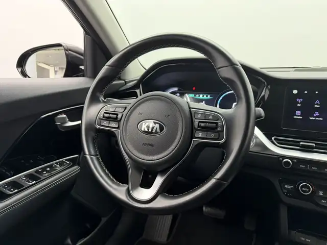 Kia E-Niro view 12
