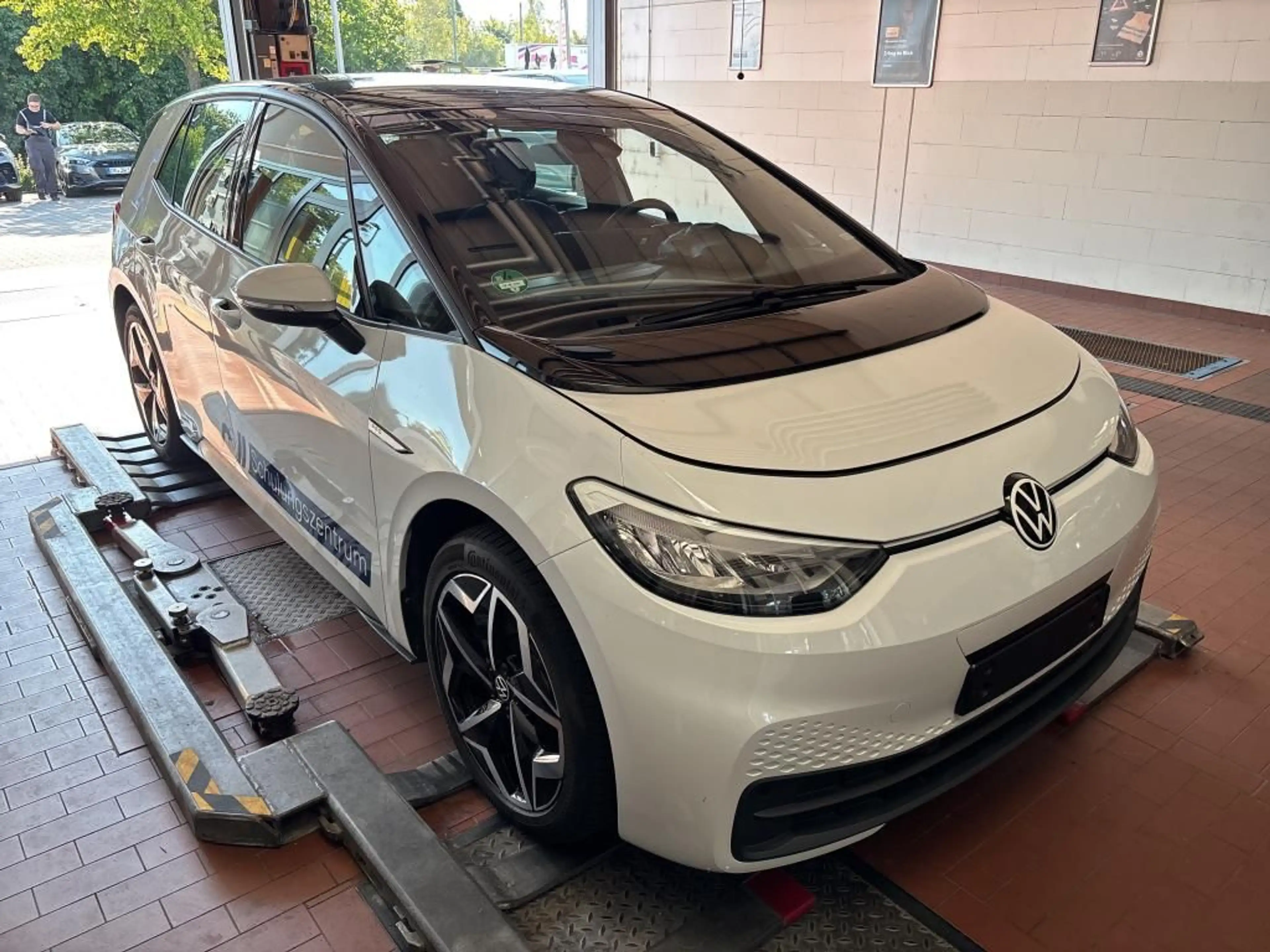 Volkswagen ID.3 Pro Performance | NAVI | LED | PDC | — photo 2