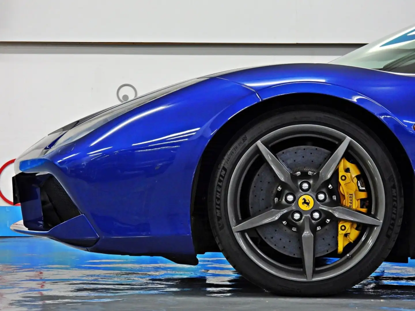 Ferrari 488 GTB Bleu - 2