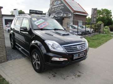 Rexton W 2.2 e-XDi 4WD BLACK SPORTS LV2PL FULL