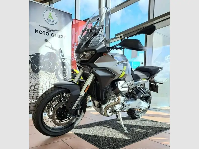 Moto Guzzi Stelvio - foto 2