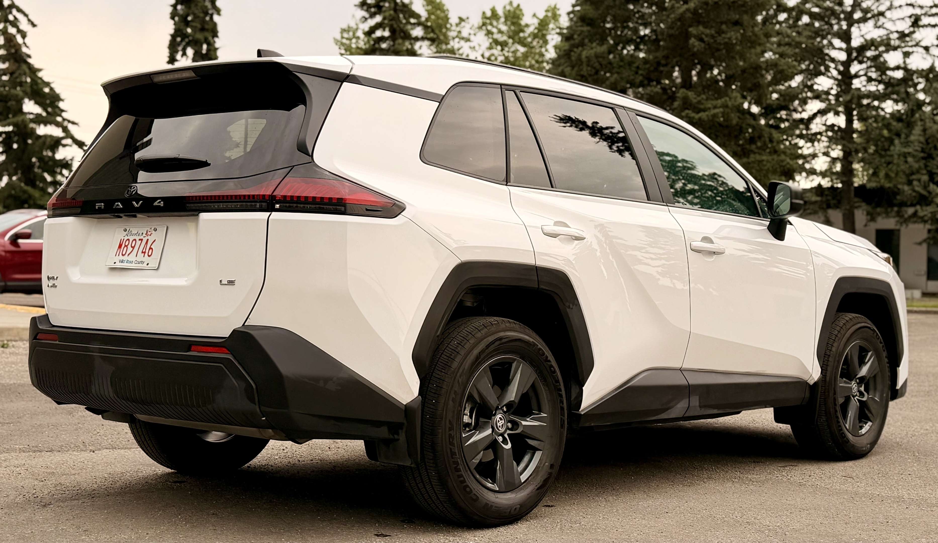 2026 Toyota RAV4 LE AWD — снимка 1