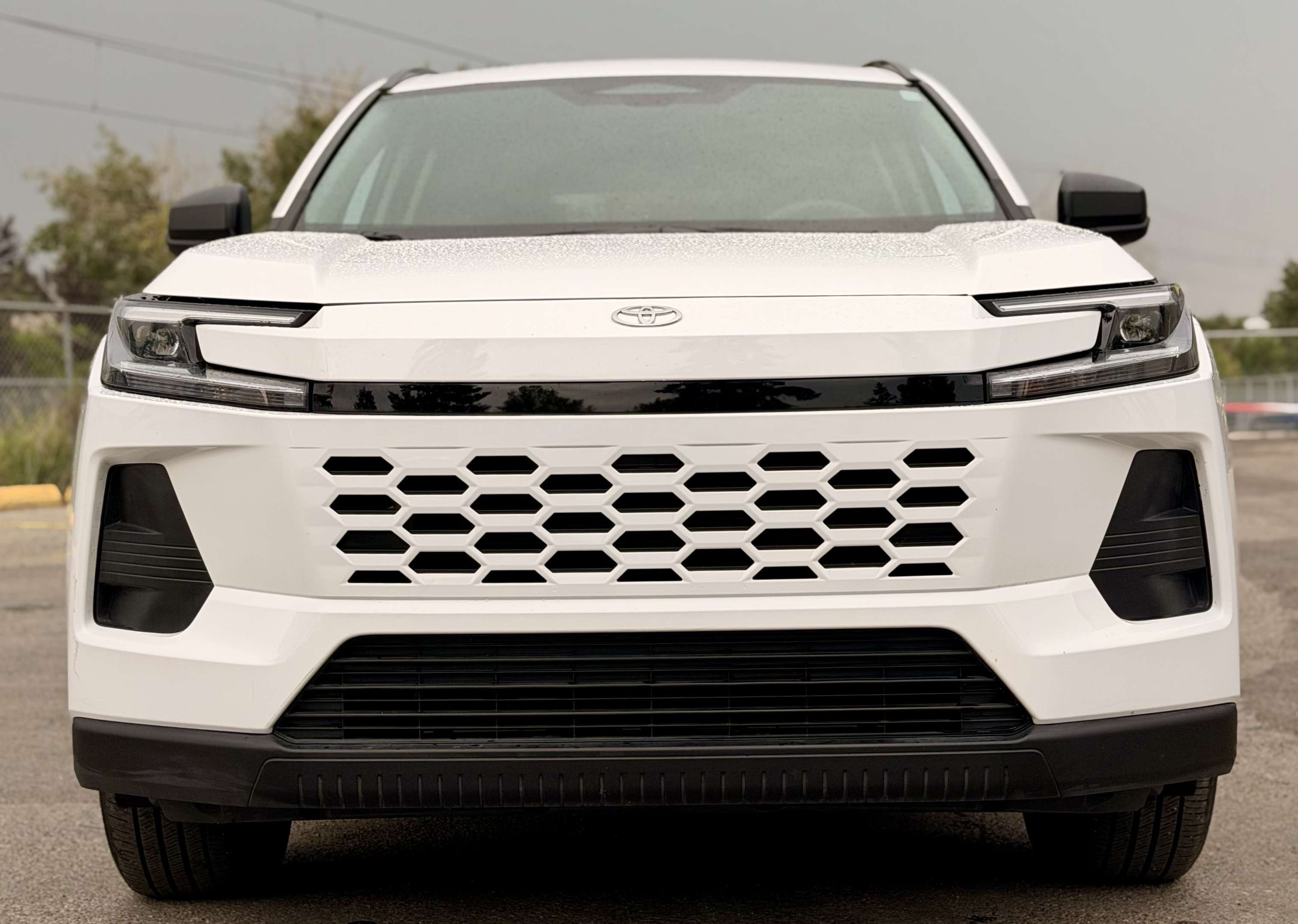 2026 Toyota RAV4 LE AWD — снимка 1