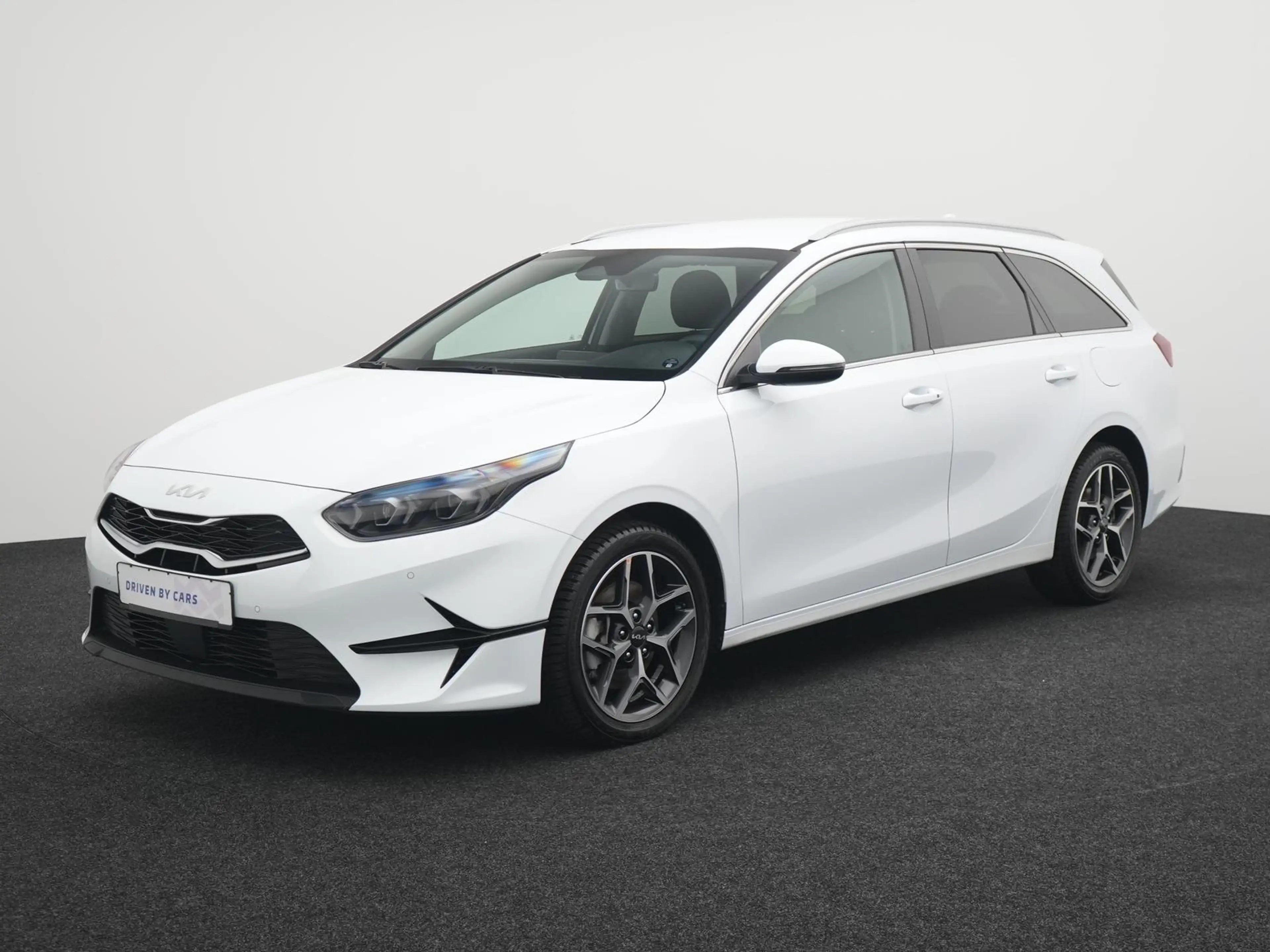 Kia Ceed SW / cee'd SW Ultimate Edition,LED,TOTW,JBL — photo 2