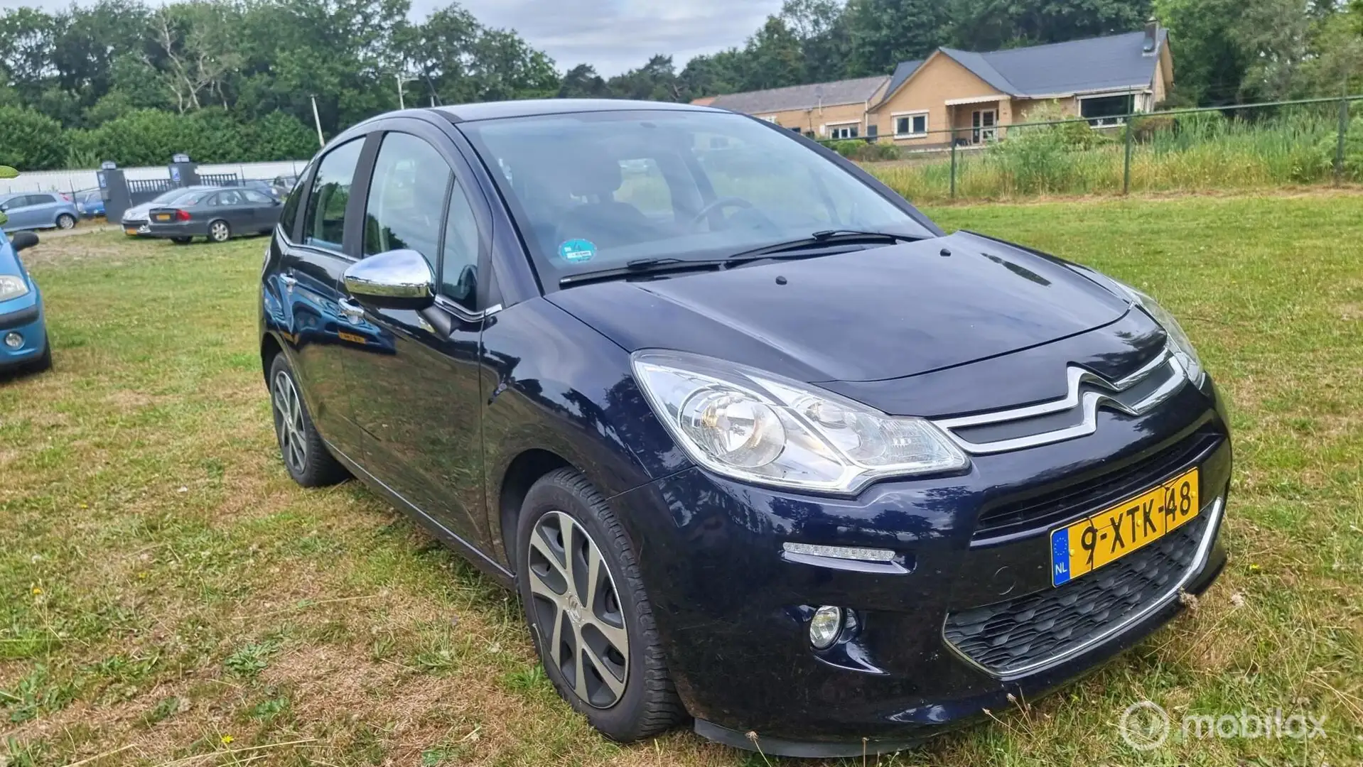 Citroen C3 1.2 VTi Exclusive Blauw - 1