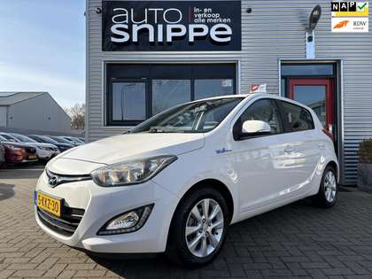 Hyundai i20 1.2i i-Deal -5DRS.-AIRCO-LED-LICHTMETALEN VELGEN-B