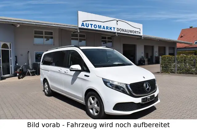 Mercedes-Benz EQV 300 300 lang Avantgarde Navi Kamera LED 360°