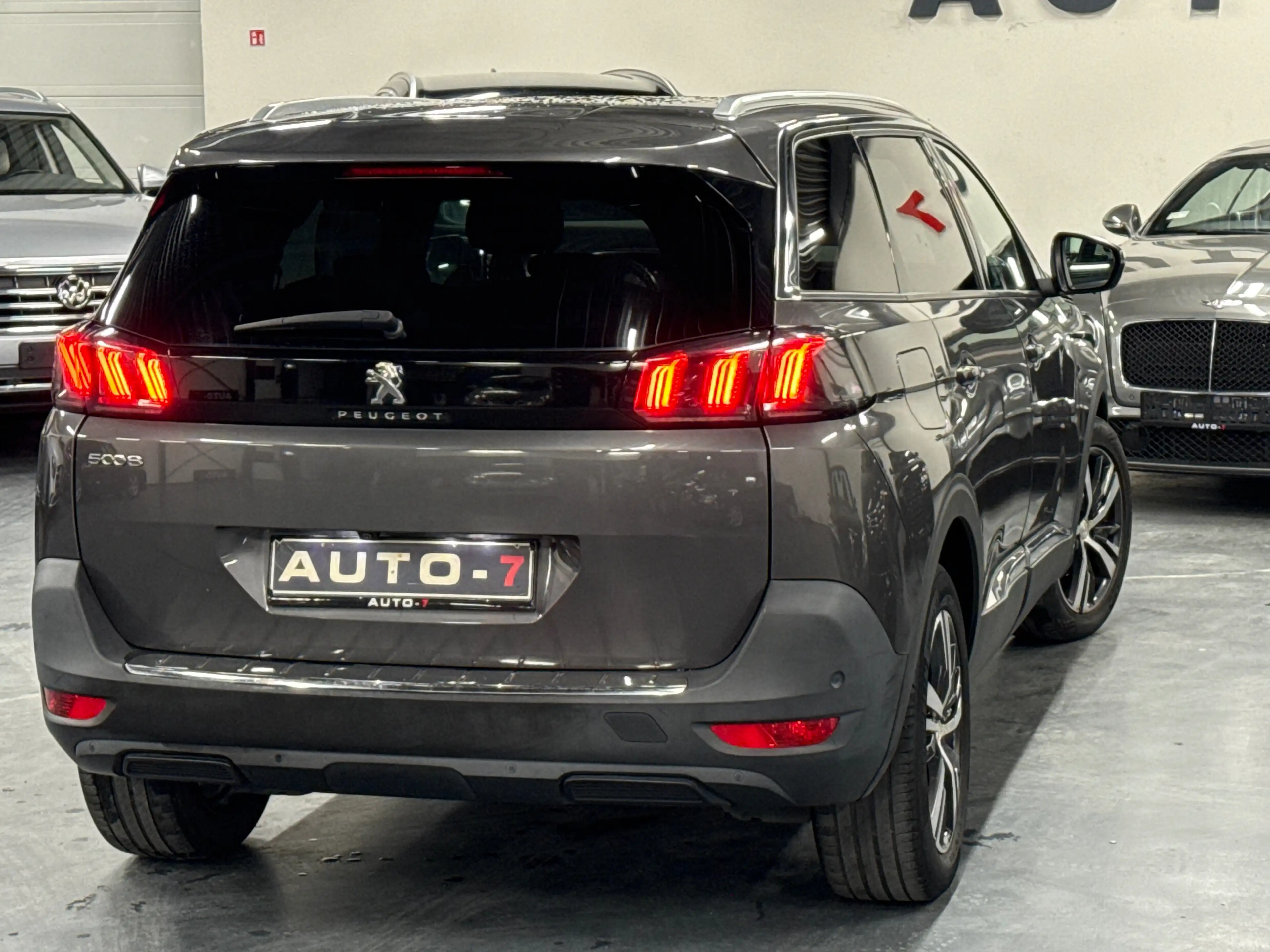 Peugeot 5008 1.5 BlueHDi 2021 FACE-LIFT 7 zitplaatsen Automaat! — photo 6