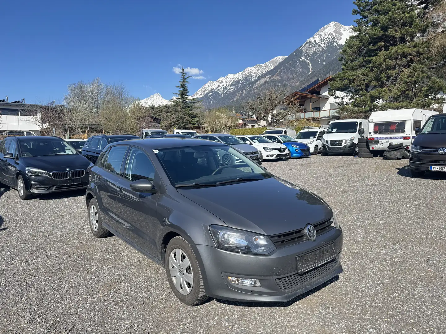 Volkswagen Polo Trendline Grau - 1