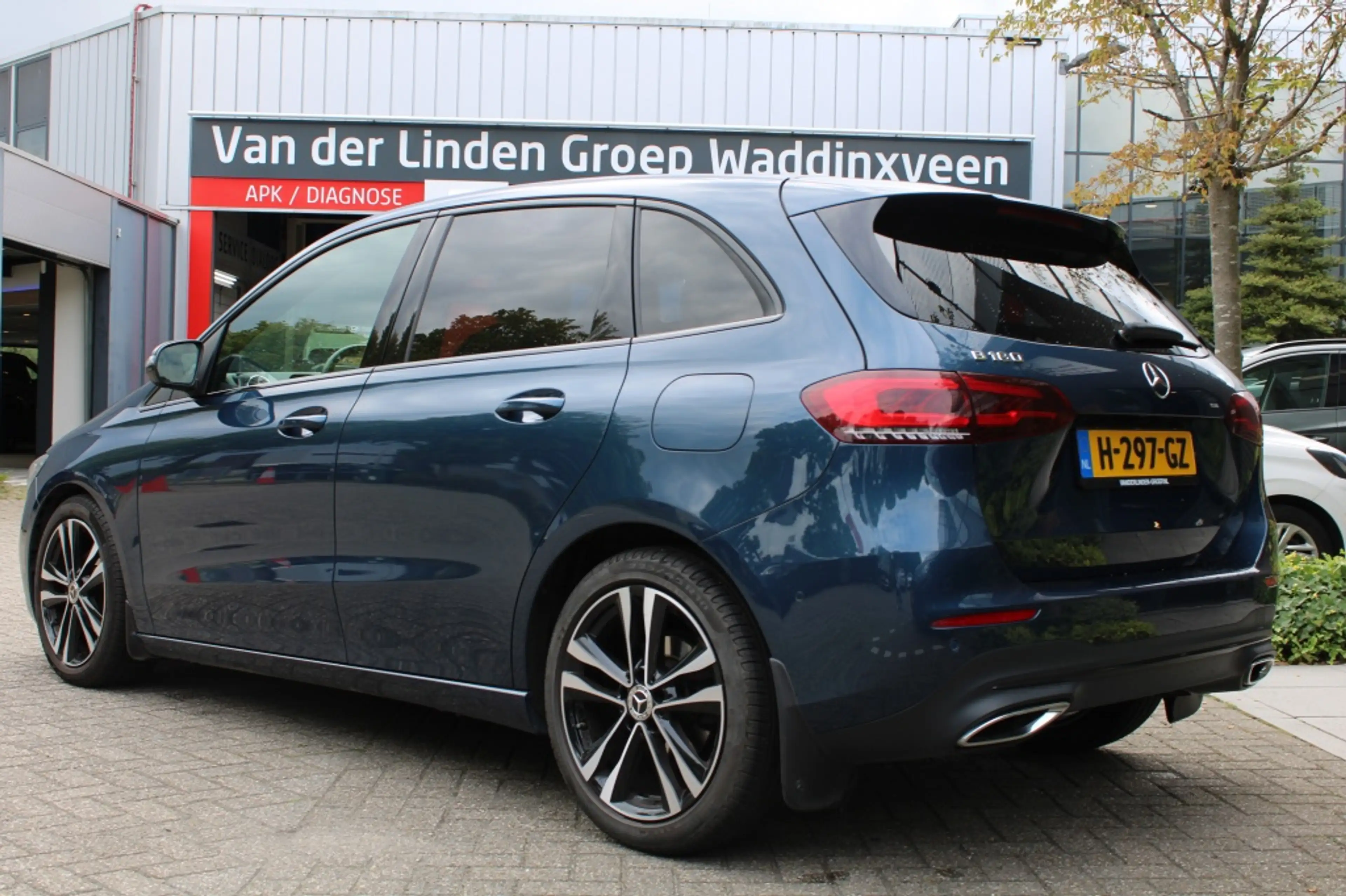 Mercedes-Benz B 180 Launch Edition Led/Navi/Cam/Pdc 2x/18" "RIJKLAARPR — photo 3