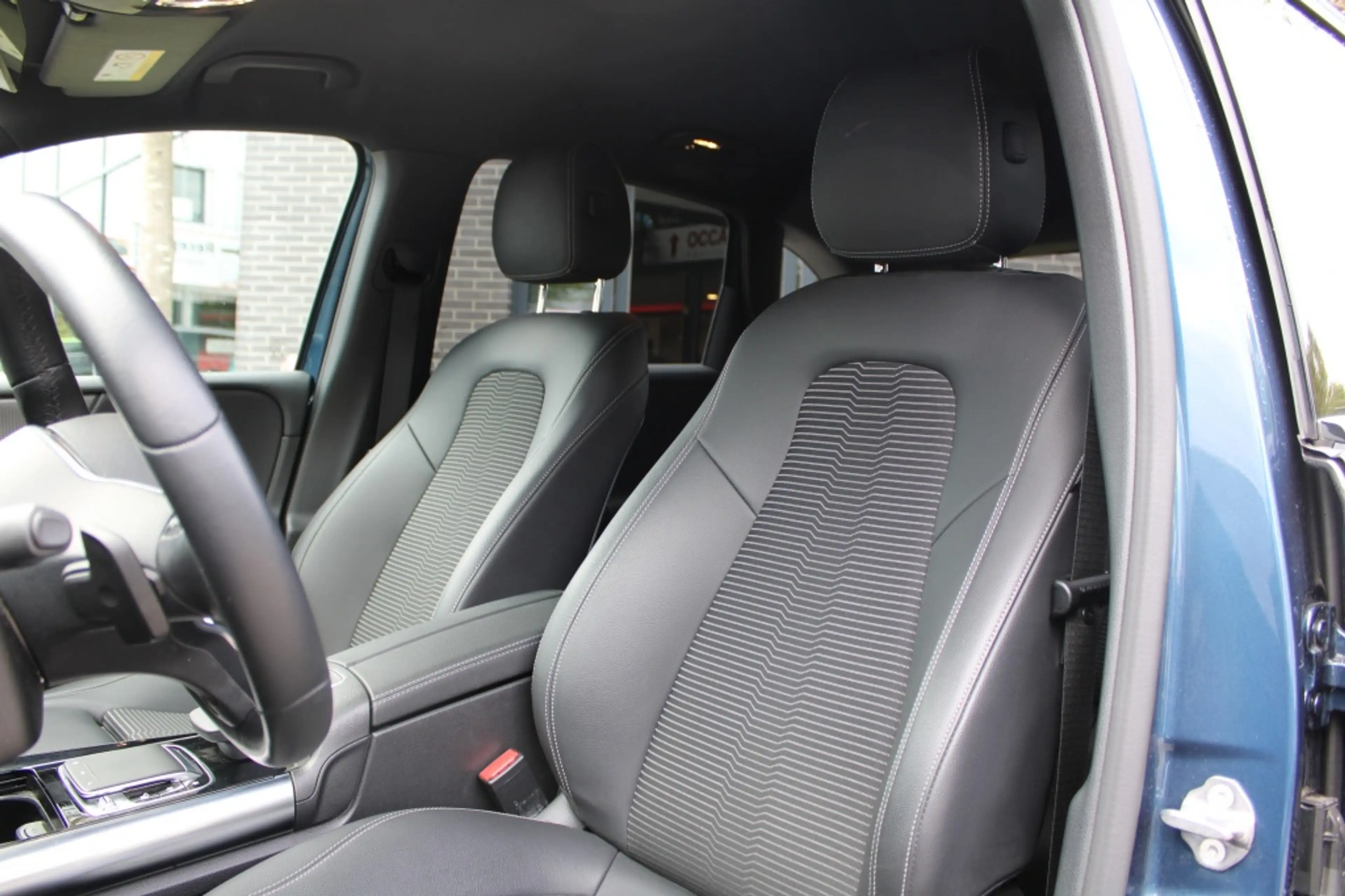 Mercedes-Benz B 180 Launch Edition Led/Navi/Cam/Pdc 2x/18" "RIJKLAARPR — photo 9