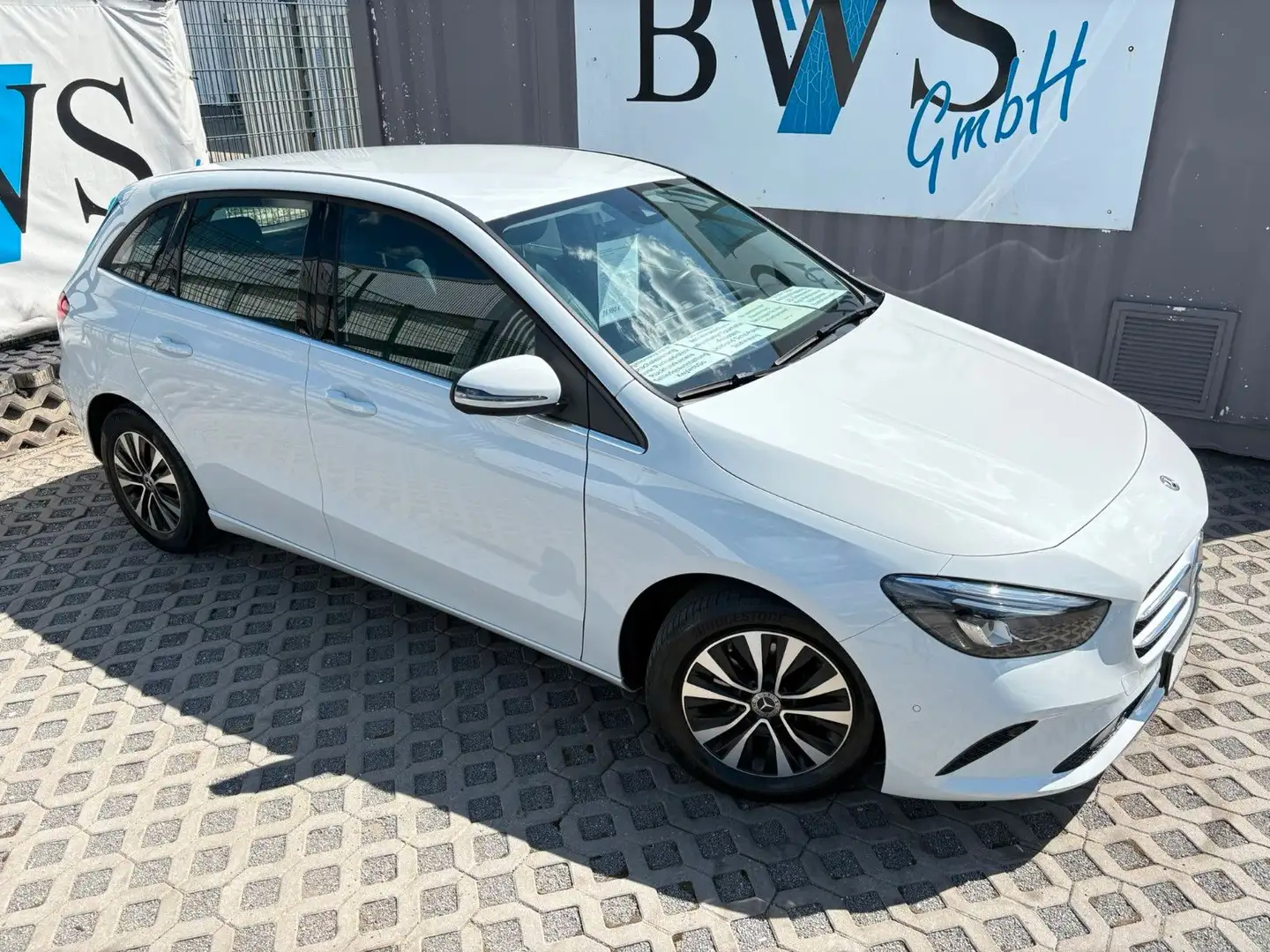 Mercedes-Benz B 180 d/AHK/MBUX/LED/Totw/Spur/Kamera*Navi Weiß - 2