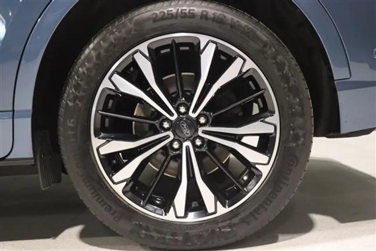 Ford Kuga 2.5 ecoboost fwd graphite tech edition phev st line, миниатюра 5