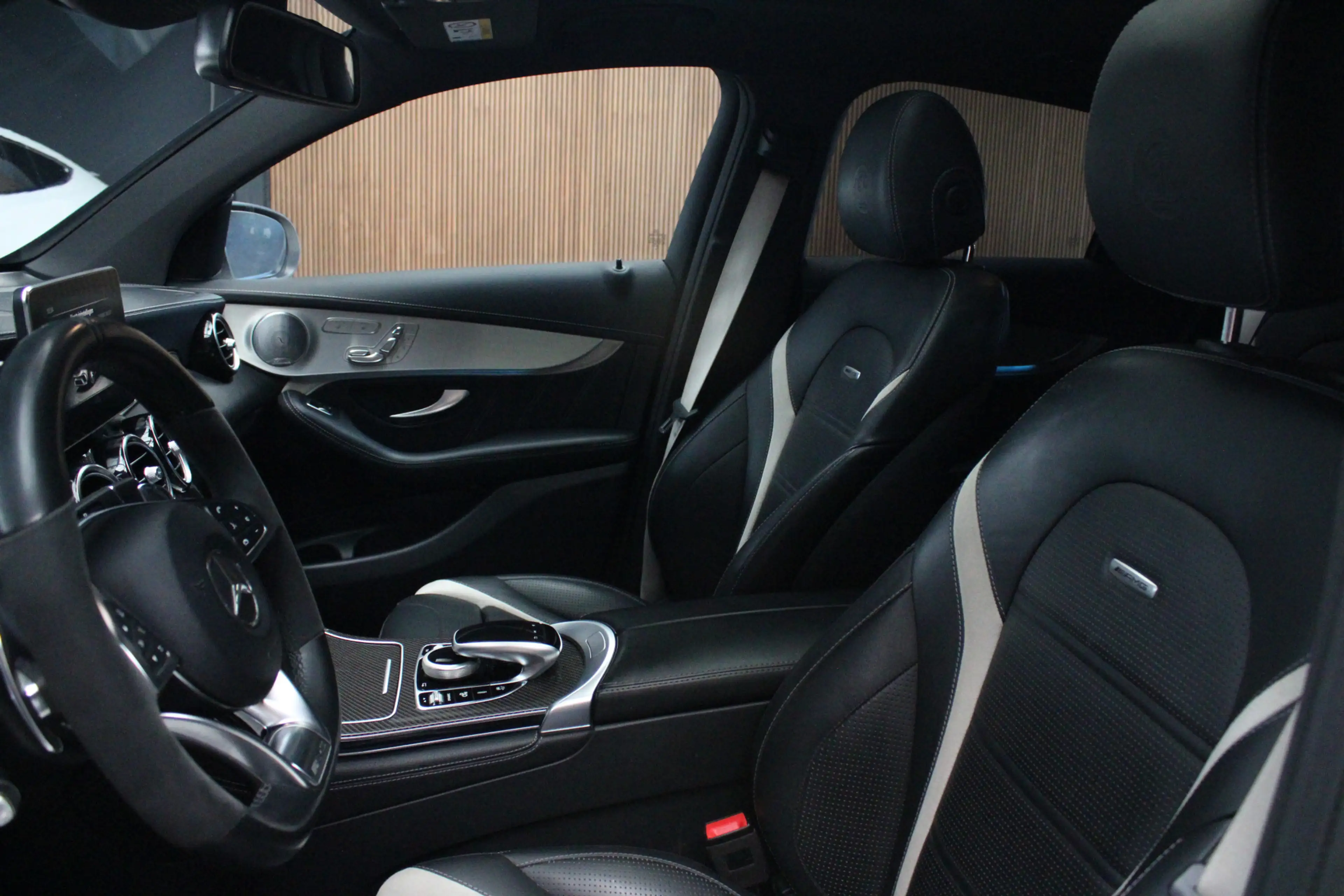 Mercedes-Benz GLC 63 AMG Coupé S 4MATIC+ Edition 1 - Keramische schijven - — photo 27