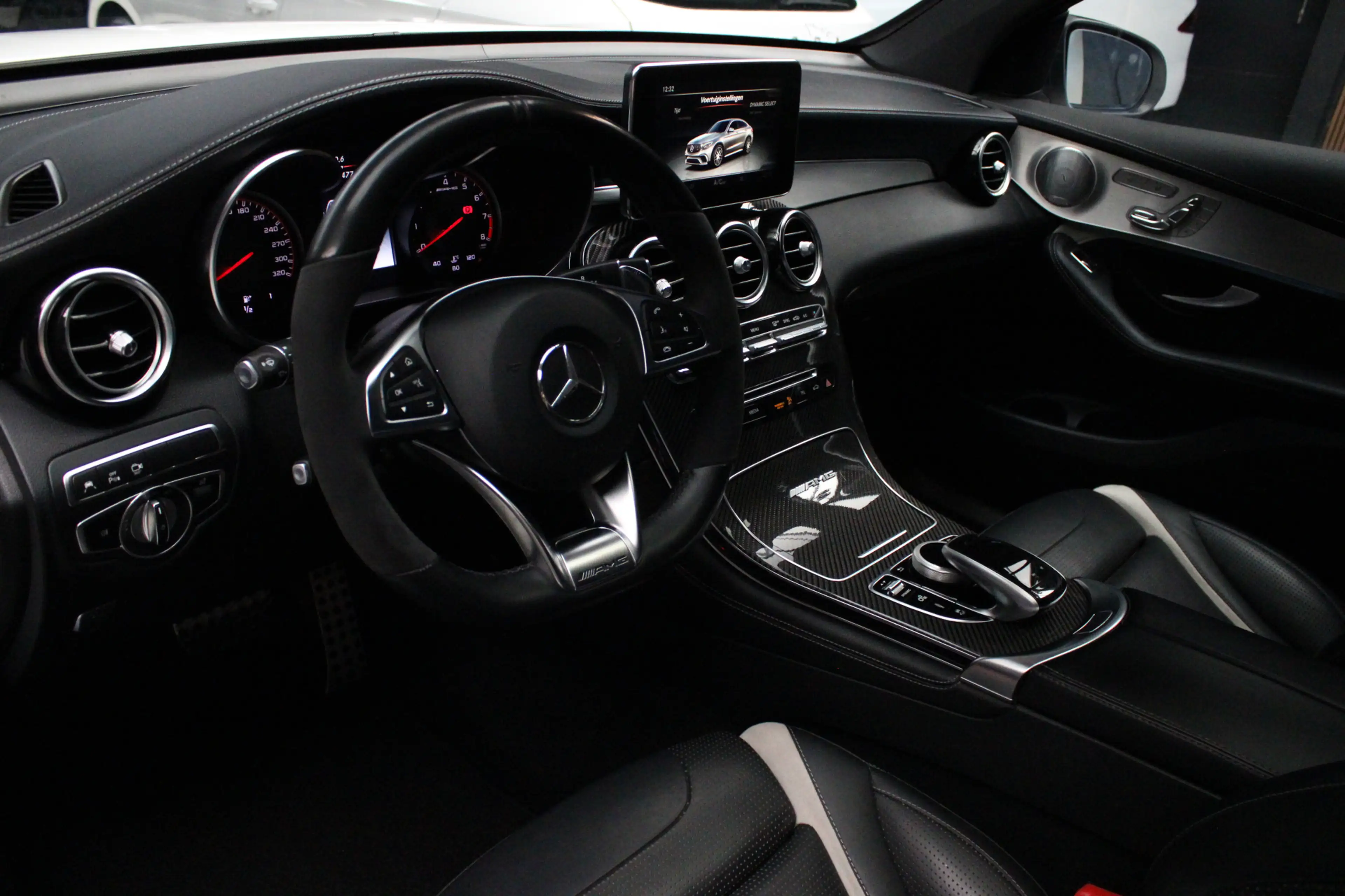 Mercedes-Benz GLC 63 AMG Coupé S 4MATIC+ Edition 1 - Keramische schijven - — photo 20