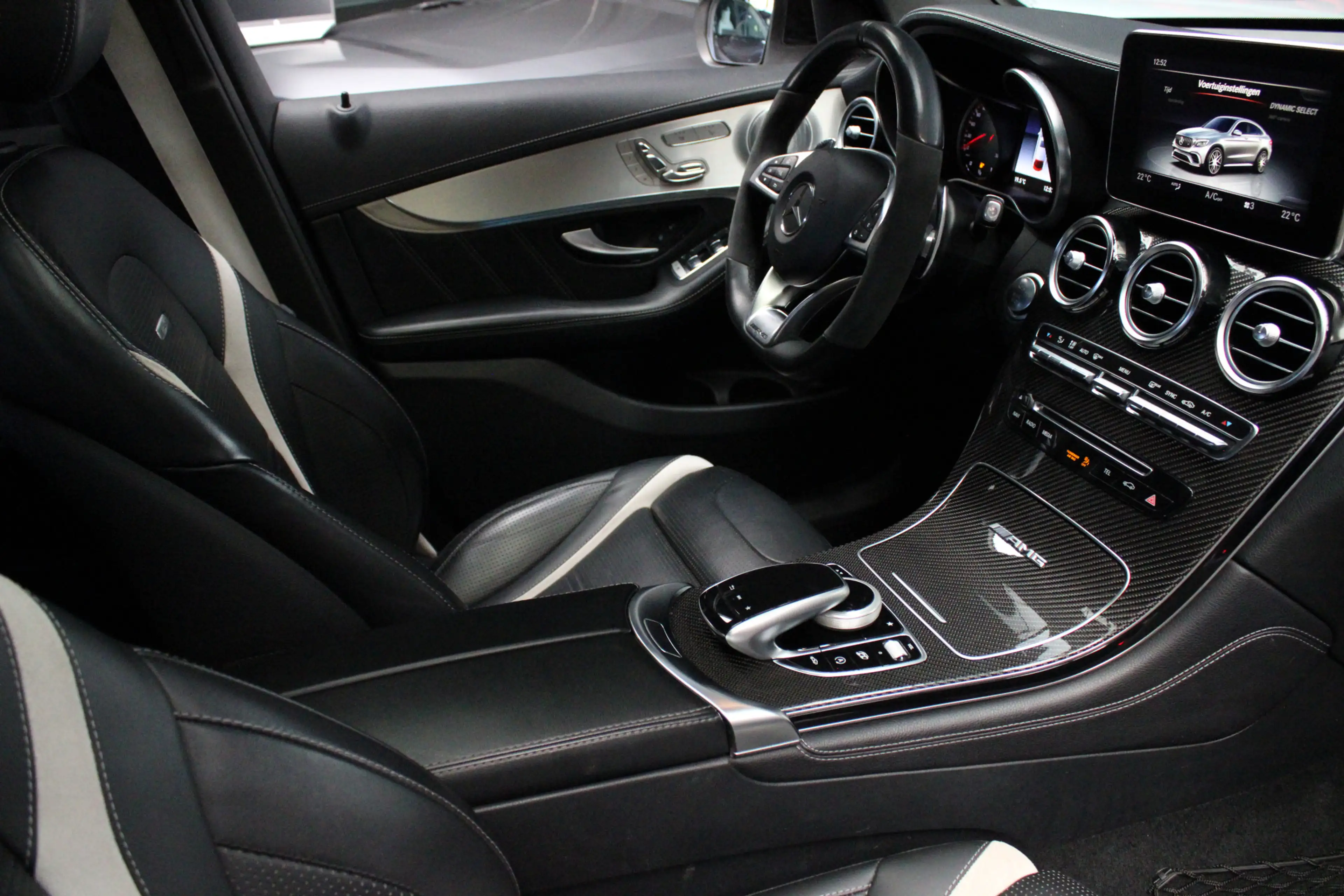 Mercedes-Benz GLC 63 AMG Coupé S 4MATIC+ Edition 1 - Keramische schijven - — photo 38