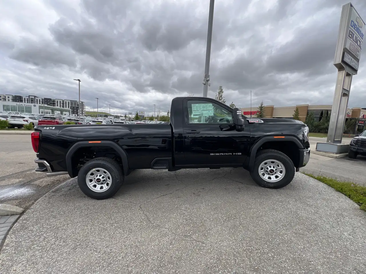 GMC Sierra 3500HD снимка GMC Sierra 3500HD