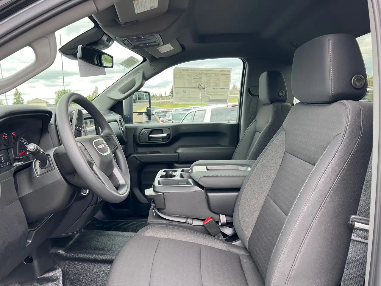 GMC Sierra 3500HD снимка GMC Sierra 3500HD