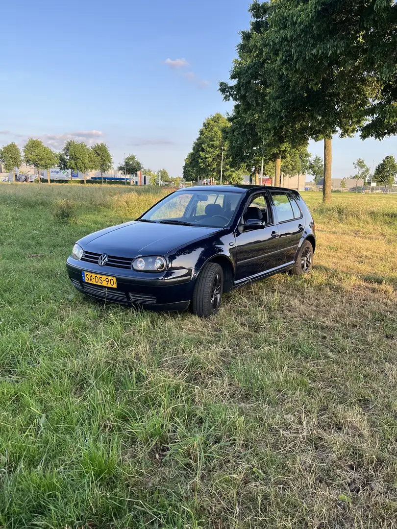 Volkswagen Golf 1.6 Trendline Blauw - 2