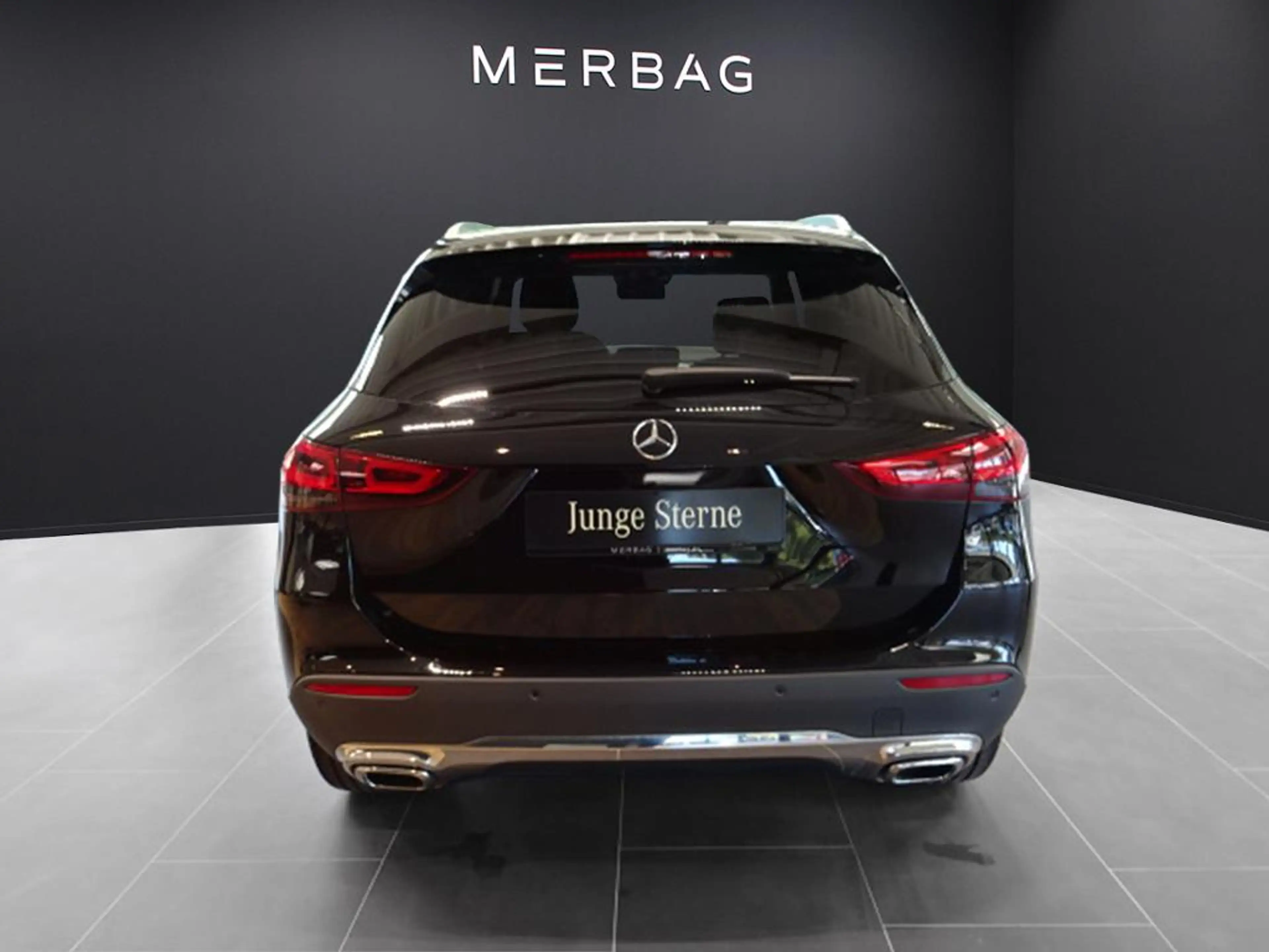 Mercedes-Benz GLA 200 d * — photo 4