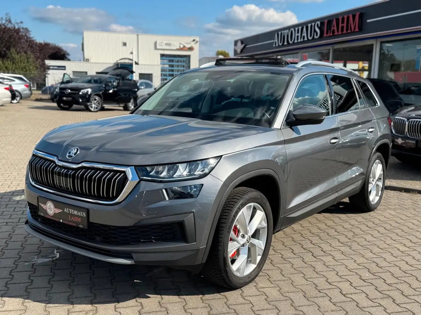 Skoda Kodiaq 1.5 TSI DSG7 "Style"1.HAND*7.SITZE*AMBIE Gris - 2