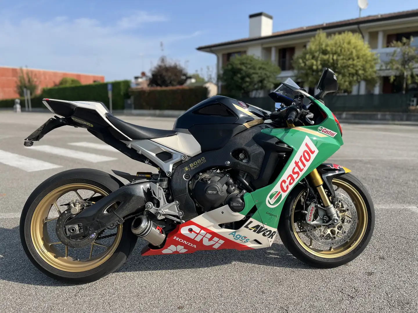 Honda CBR 1000 rr sp Vert - 1