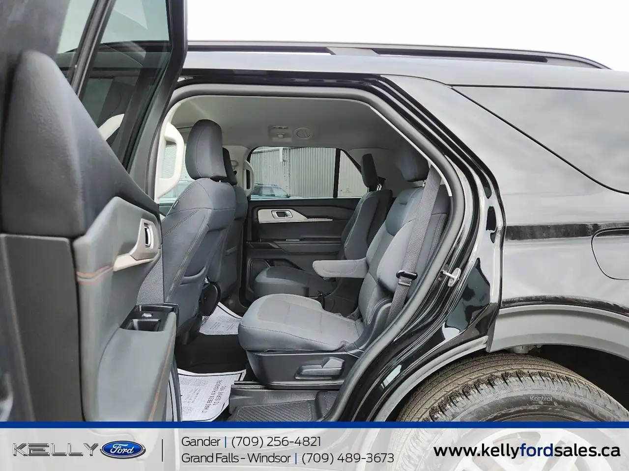 Ford Explorer снимка Ford Explorer