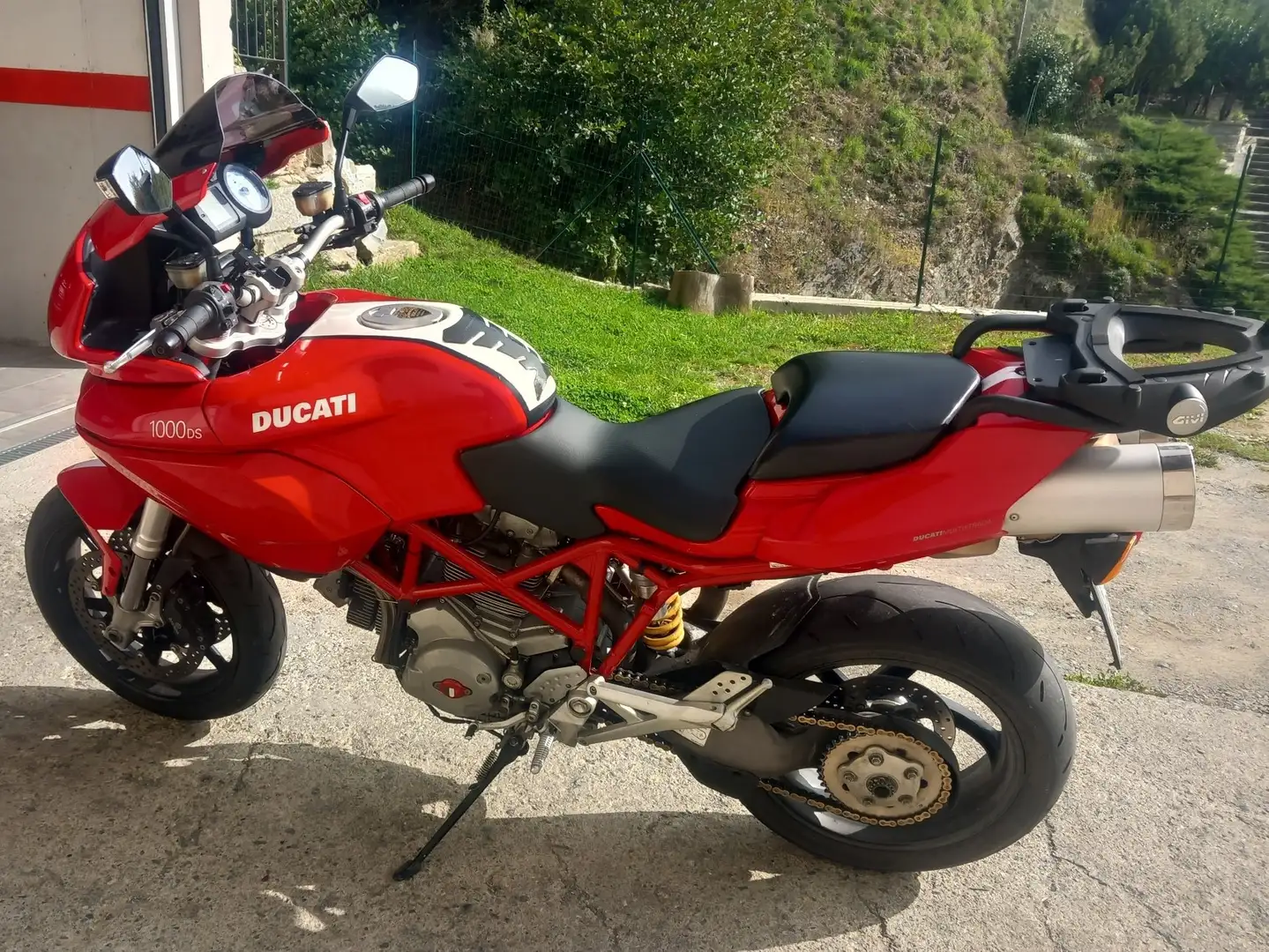 Ducati Multistrada 1000 ds Czerwony - 1