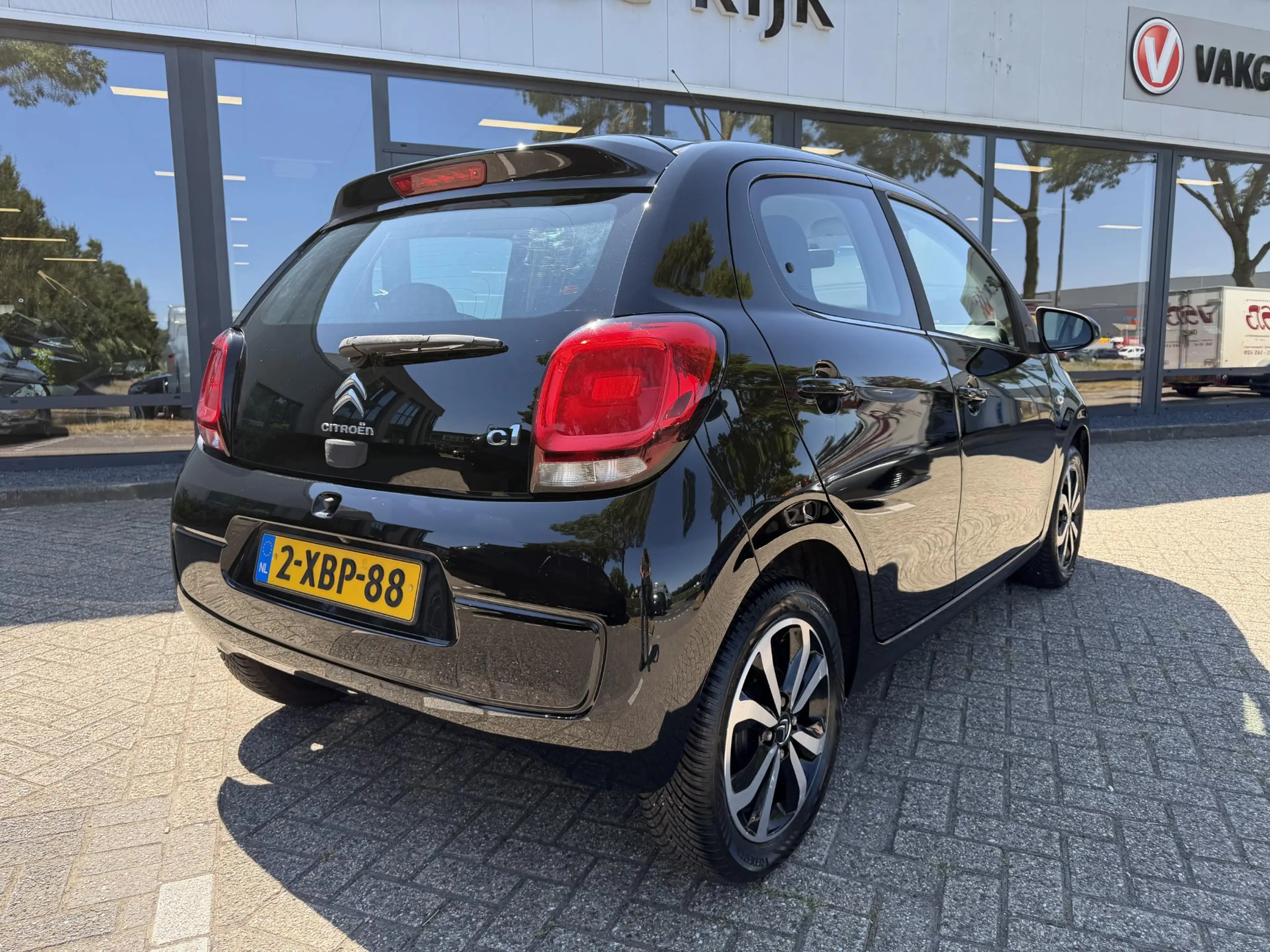 Citroen C1 1.0 e-VTi Shine — photo 4