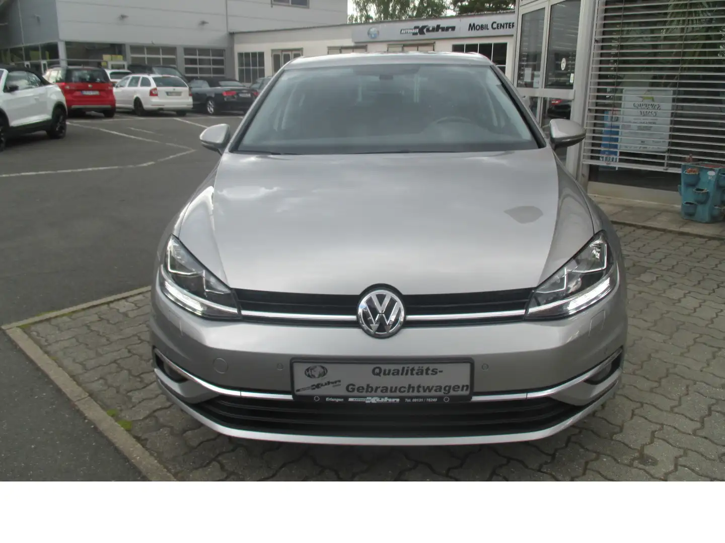 Volkswagen Golf VII Sound 1,6TDI Navi/ SHZ/ PDC/ Kamera/ App/ etc. Gris - 2