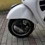 Piaggio GTS 300 Blanc - thumbnail 2