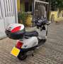 Piaggio GTS 300 Blanc - thumbnail 7