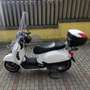 Piaggio GTS 300 Blanc - thumbnail 1