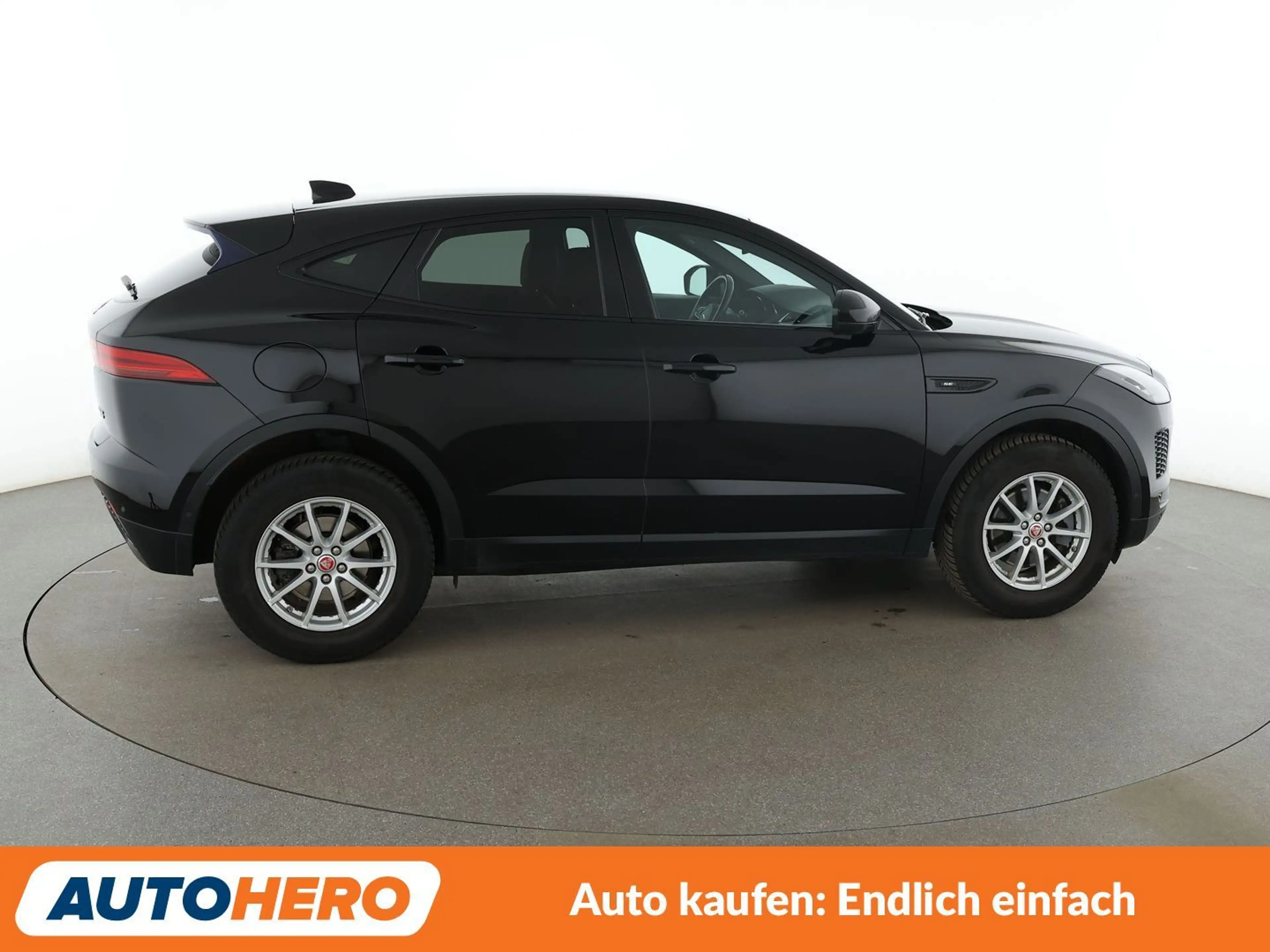 Jaguar E-Pace D150 SE AWD Aut.*NAVI*LED*CAM*TEMPO*SHZ*ALU* — photo 7