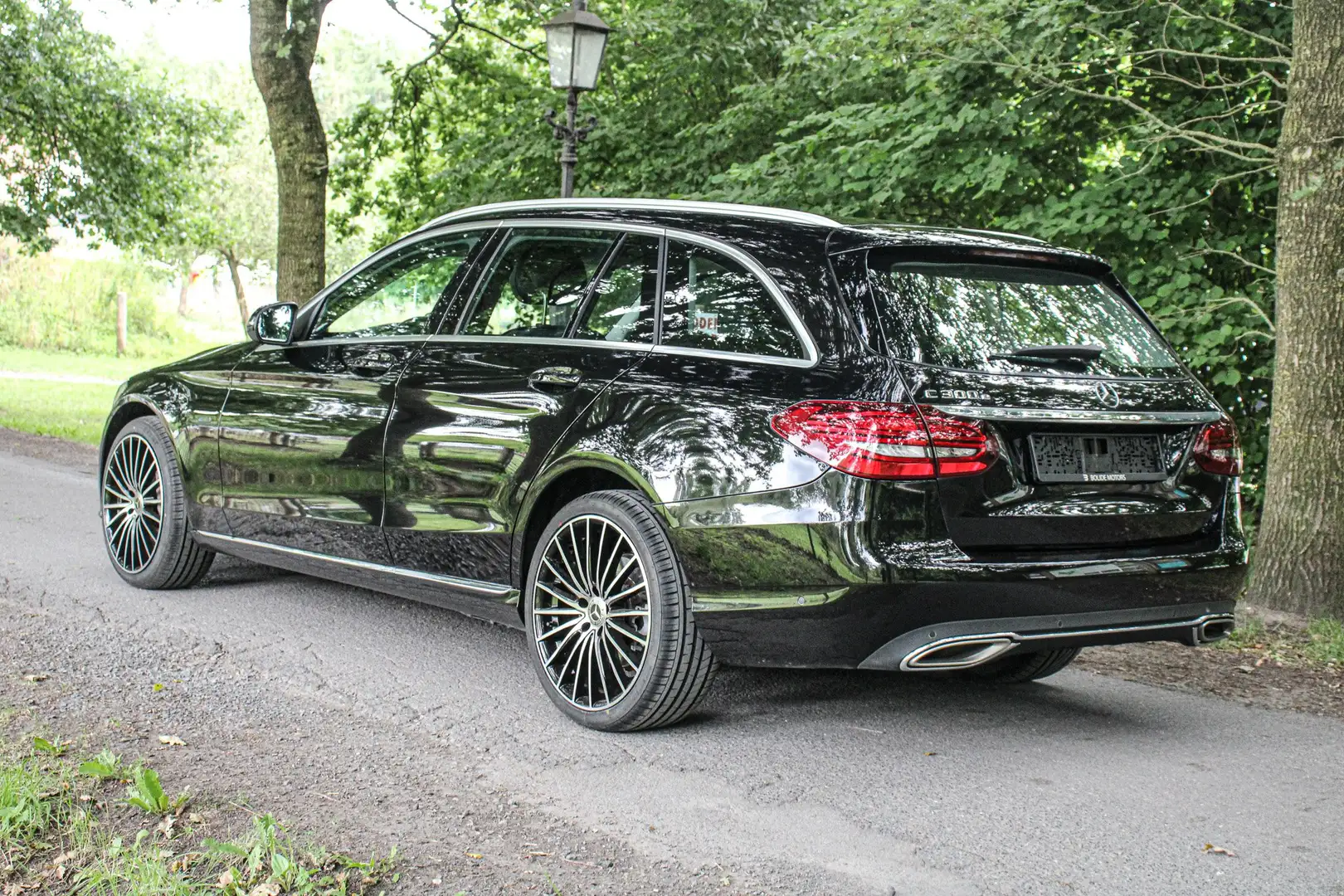 Mercedes-Benz C 300 C 300 e T 9G-TRONIC *320 pk gecombineerd vermogen Zwart - 2