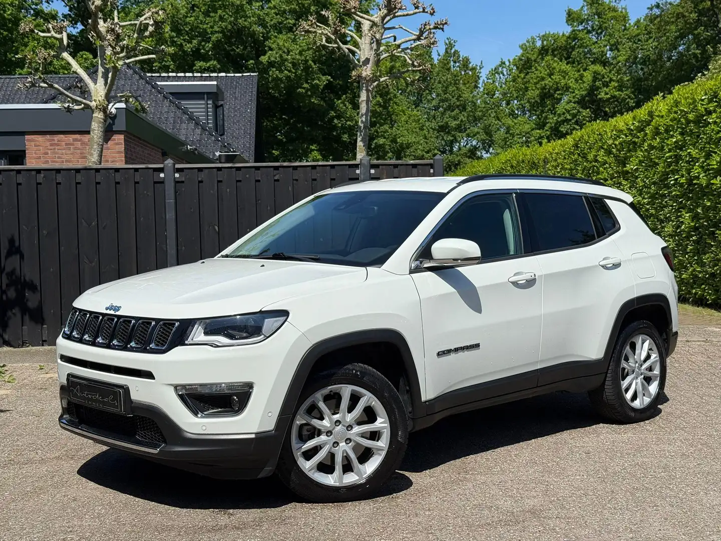 Jeep Compass 4xe 190 Plug-in Hybrid Electric Limited Business Blanc - 1