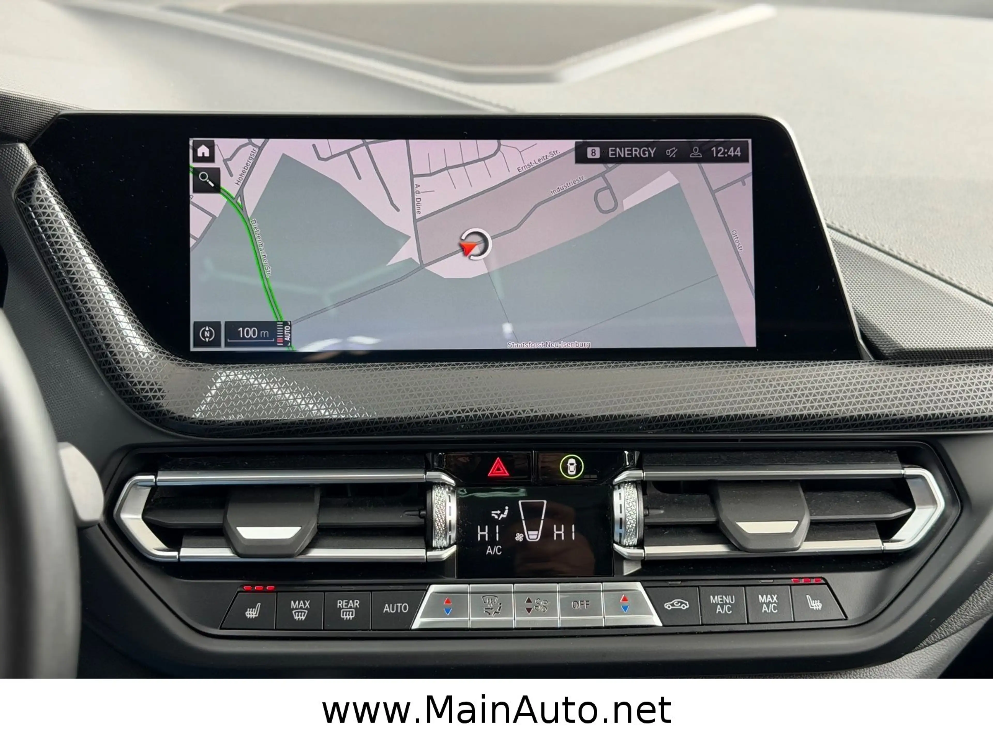 BMW 118 d Lim Sport Line/PANO/H-Kardon/SPUR/M-Lenkrad — photo 15