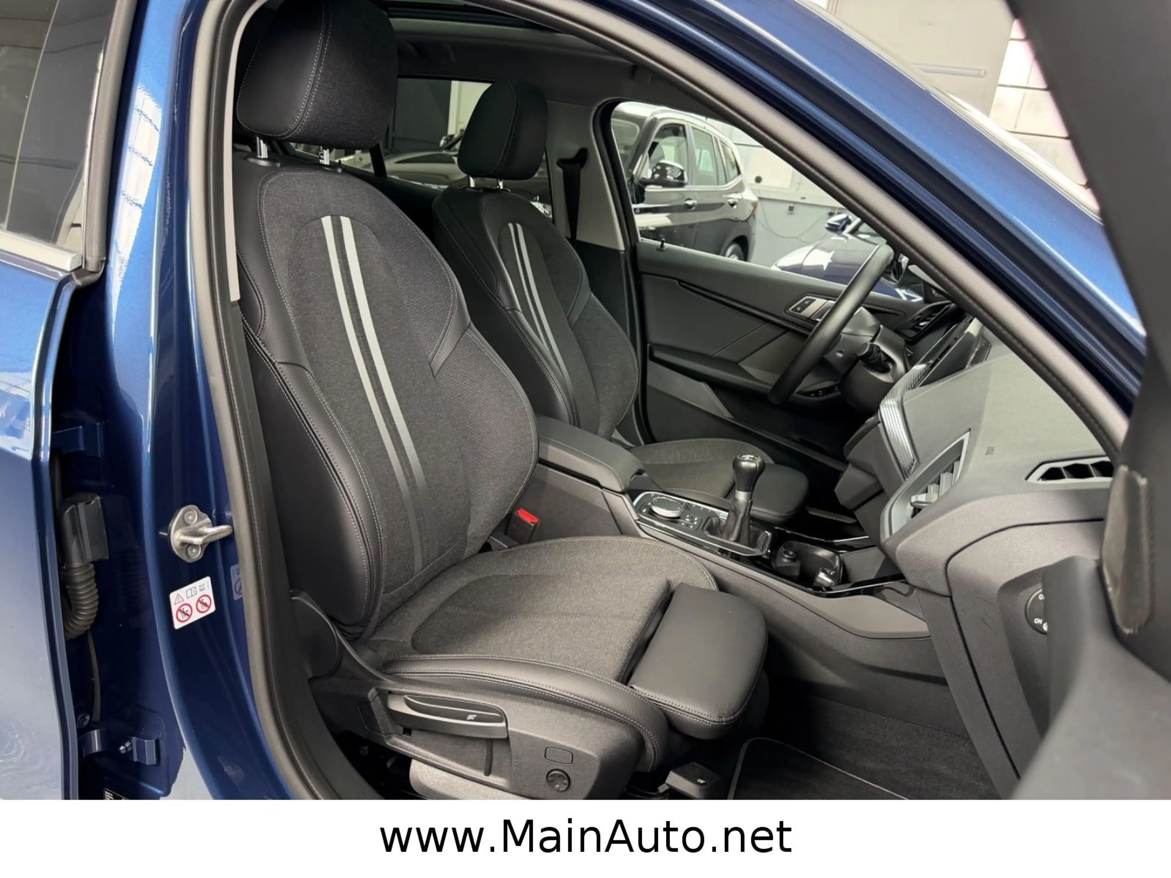 BMW 118 d Lim Sport Line/PANO/H-Kardon/SPUR/M-Lenkrad — photo 12