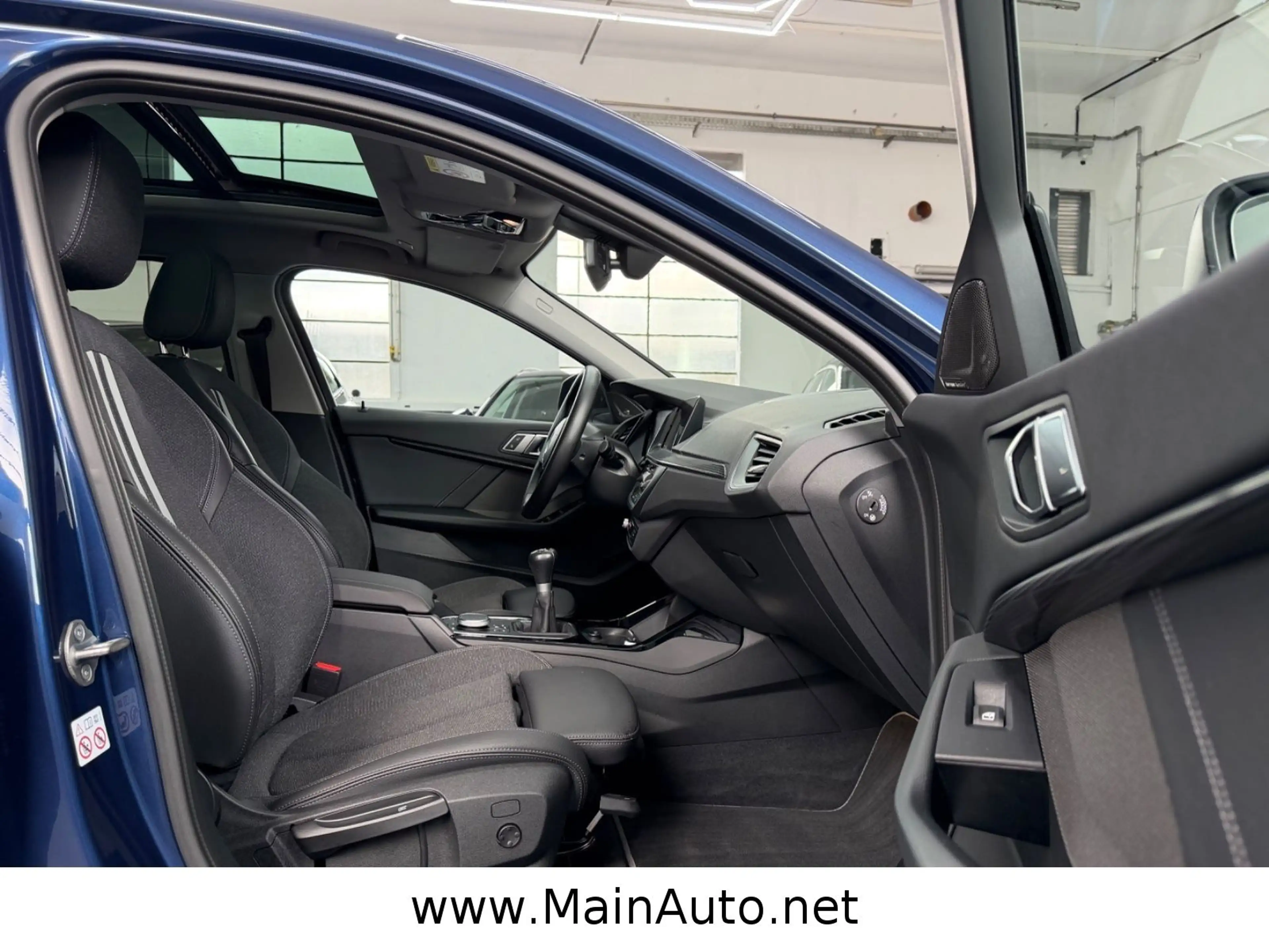 BMW 118 d Lim Sport Line/PANO/H-Kardon/SPUR/M-Lenkrad — photo 11